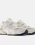 New Balance 9060 Sea SALT Moonbeam