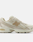 New Balance 740 IN2