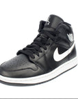 Jordan 1 Mid Black White