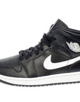 Jordan 1 Mid Black White