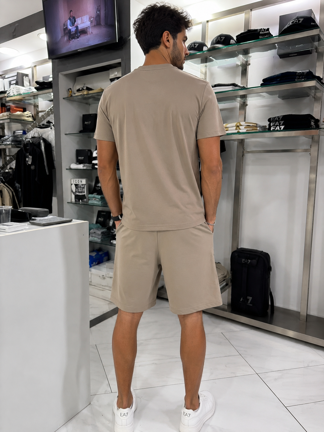 Completo EA7 Emporio Armani Con Logo A Contrasto